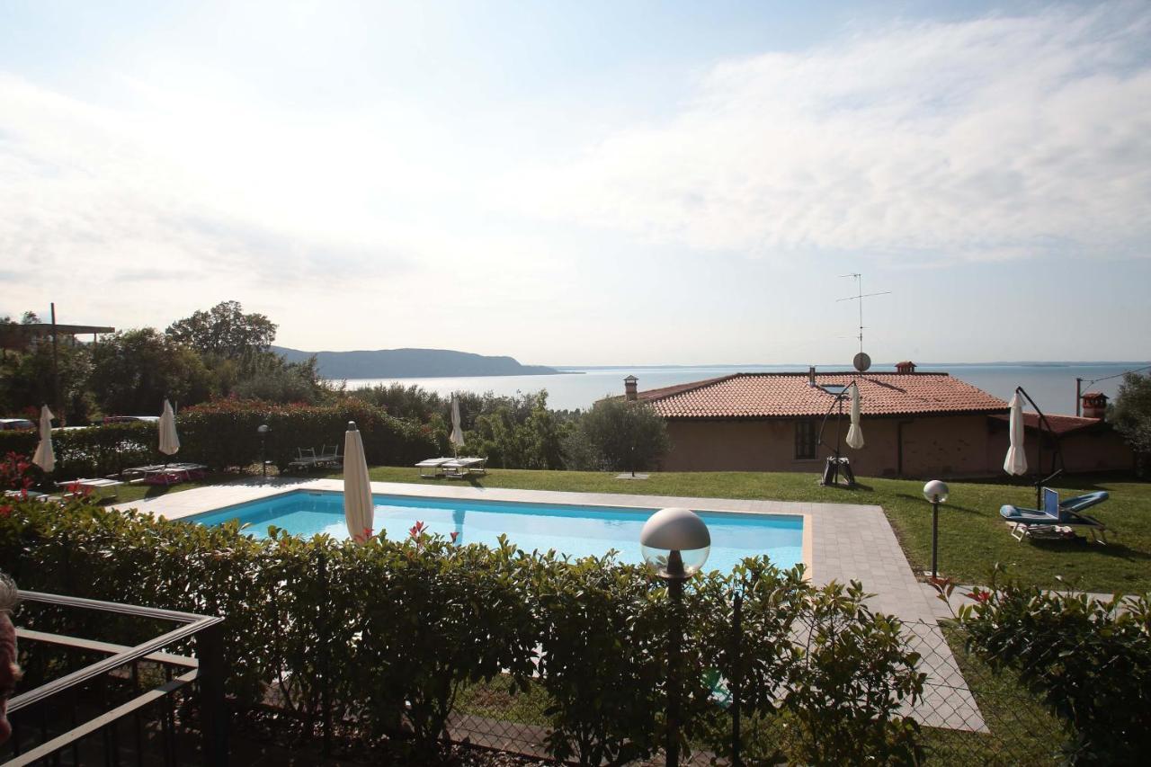 Panorama Lake View, Pool & Garden, 2 Bathrooms, Kingsize & Single-Beds, Fast Internet Toscolano Maderno Zewnętrze zdjęcie