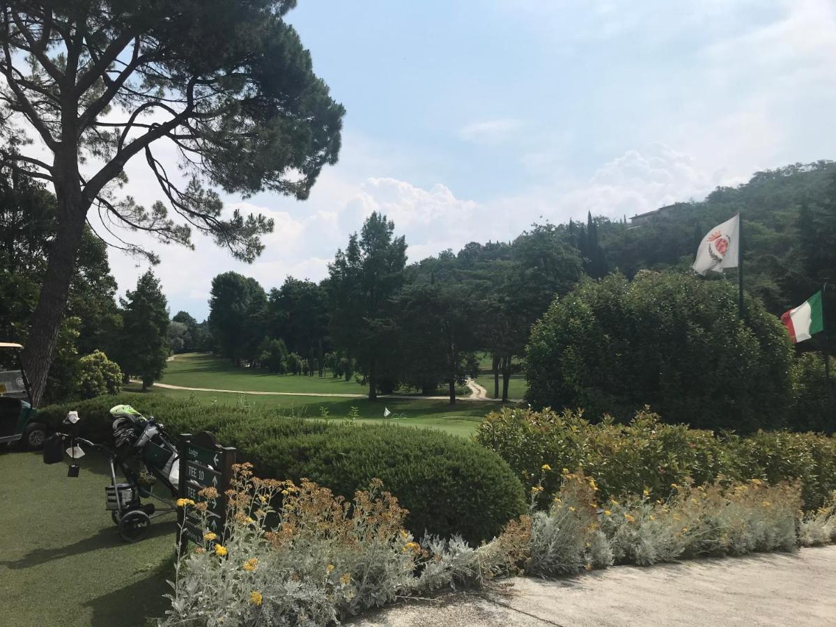Panorama Lake View, Pool & Garden, 2 Bathrooms, Kingsize & Single-Beds, Fast Internet Toscolano Maderno Zewnętrze zdjęcie
